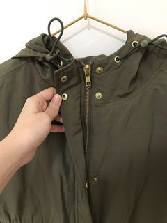 Glacier Army Green Windbreaker Jacket