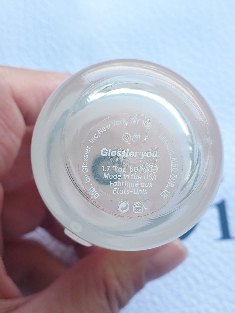 Glossier You 50ml, 美妝保養, 香體噴霧在旋轉拍賣