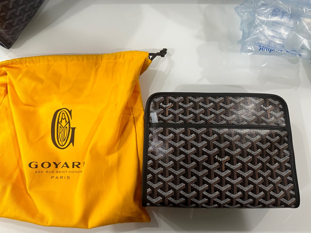 Goyard Burgundy Coated Canvas Jouvence Toiletry Pouch MM, Luxury, Bags &  Wallets on Carousell