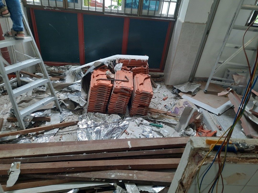 Hacking and dismantling  service63109553278083114