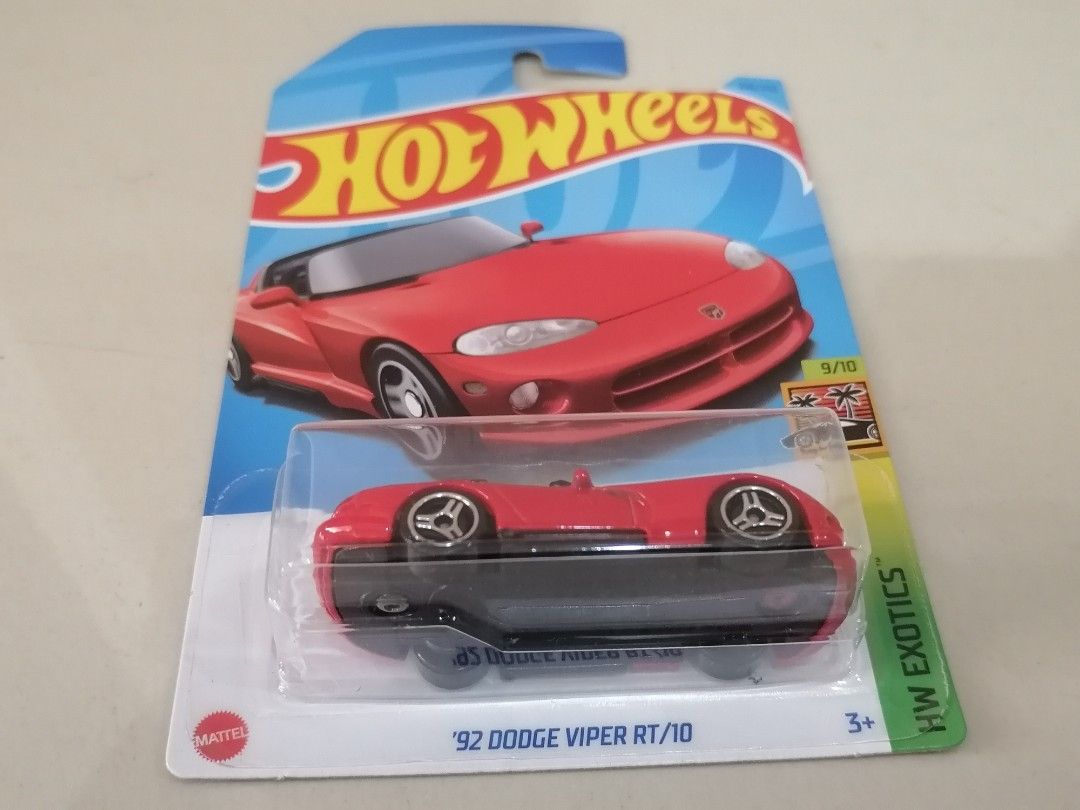 1992 Hot Wheels Dodge Viper RT/10 Red Gold Rims #13585-0710 in 2023