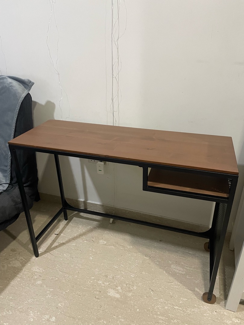 Laptop table sales and chair ikea