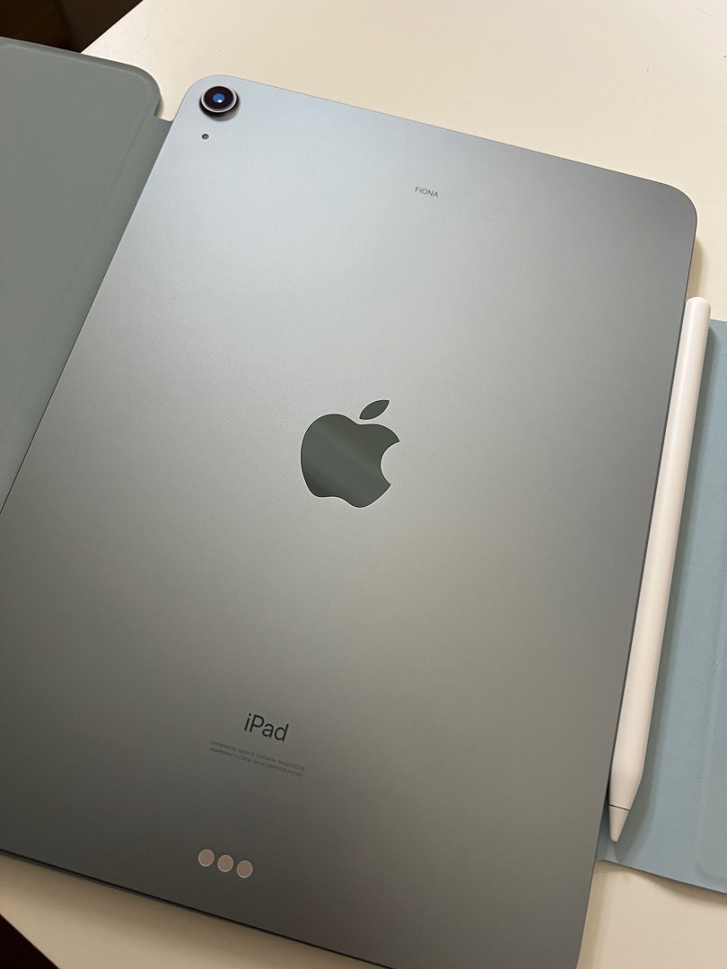 iPad Air 4 64GB (WiFI 背面有刻名字)+ apple pencil 2代, 手機及配件