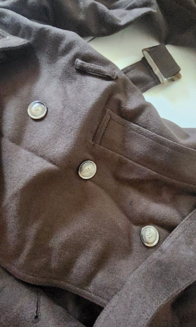 Jacket (Category: Coats, Jackets and Outerwear) located in Singapore. Submitted by geepreloved101 (Listing ID 1255958791, Image 3). Description: worn once good as new and would fit an M nicely selling since I am now size L 🤣😔 top up for mail.