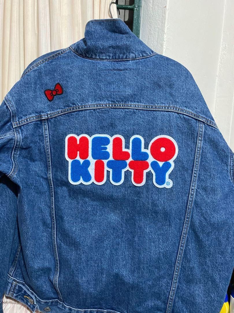 Levi's hello kitty jacket 2025
