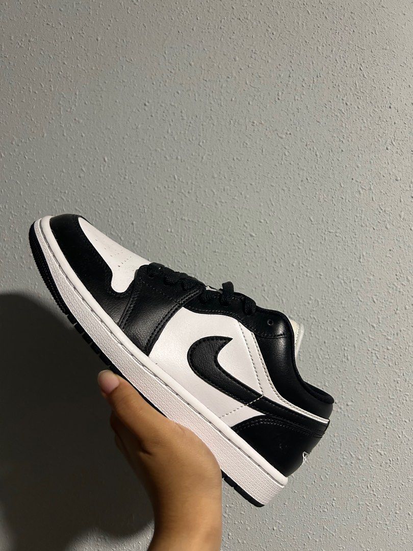 Air jordan 1 best sale black white