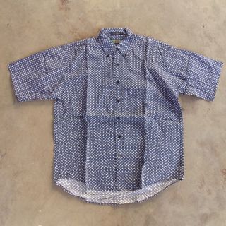 Kemeja Colours Alexander Julian.