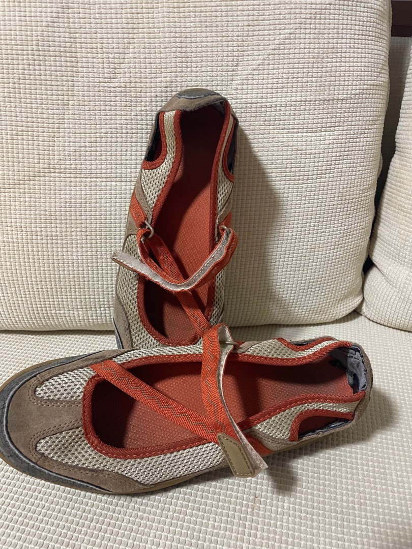 Lands end walking clearance shoes