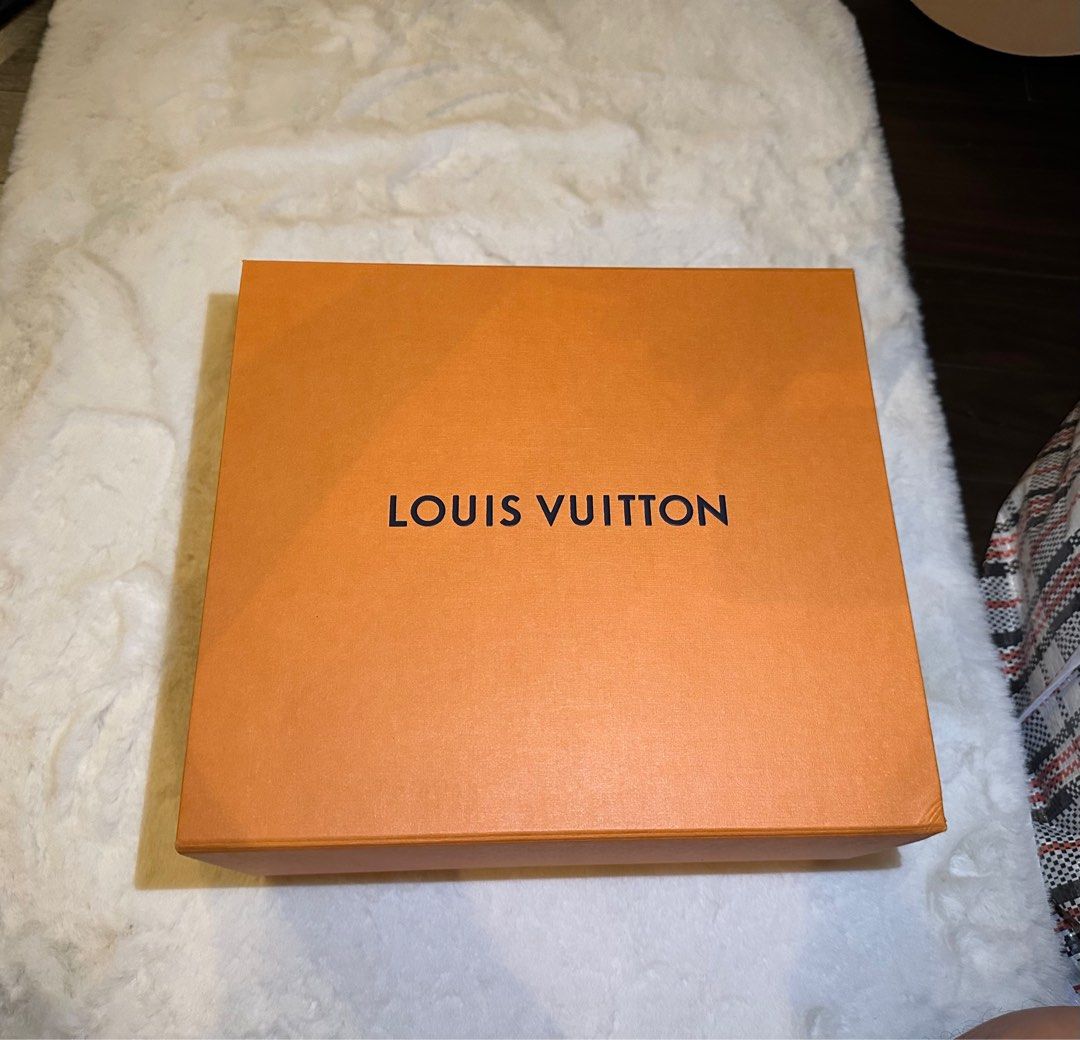 Louis Vuitton Danube Slim Bag M44972