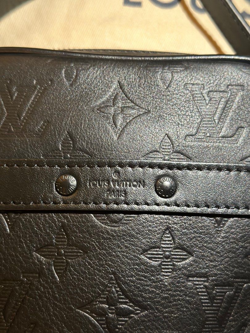 Louis Vuitton Danube Slim Bag M44972