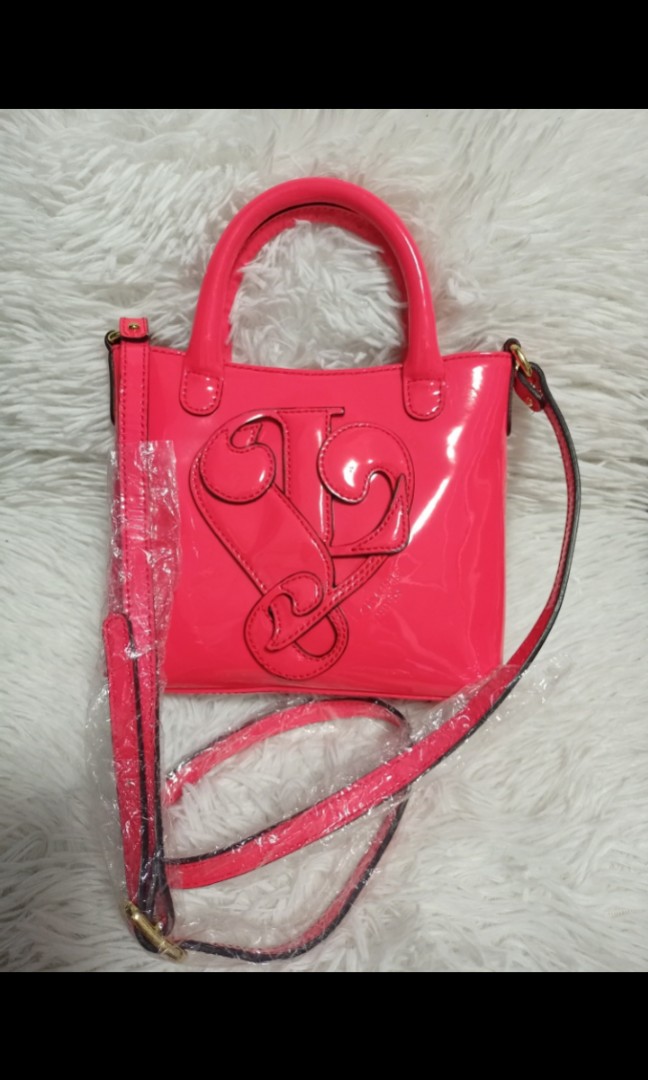 Lovcat sling, Luxury, Bags & Wallets on Carousell