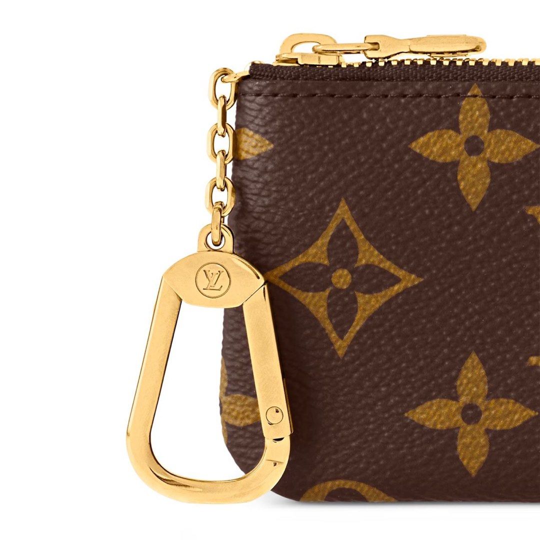 Lv key outlet pouches