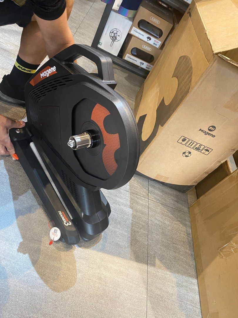 Magene T300 SMART BIKE TRAINER, Sports Equipment, Bicycles & Parts