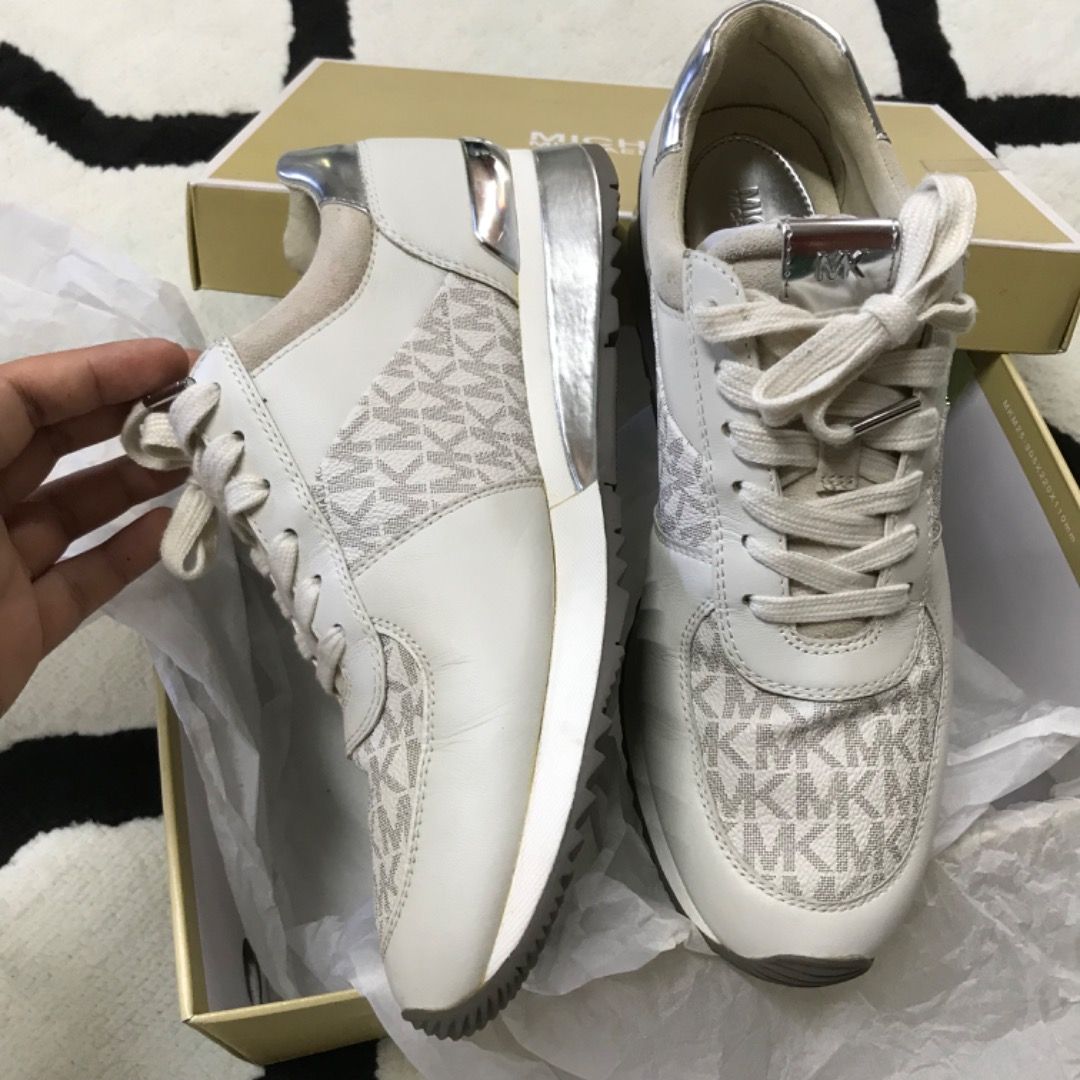 Michael kors allie vanilla deals