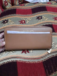 (Category: ) located in . Submitted by nalisa75 (Listing ID 1255950257, Image 1). Description: .