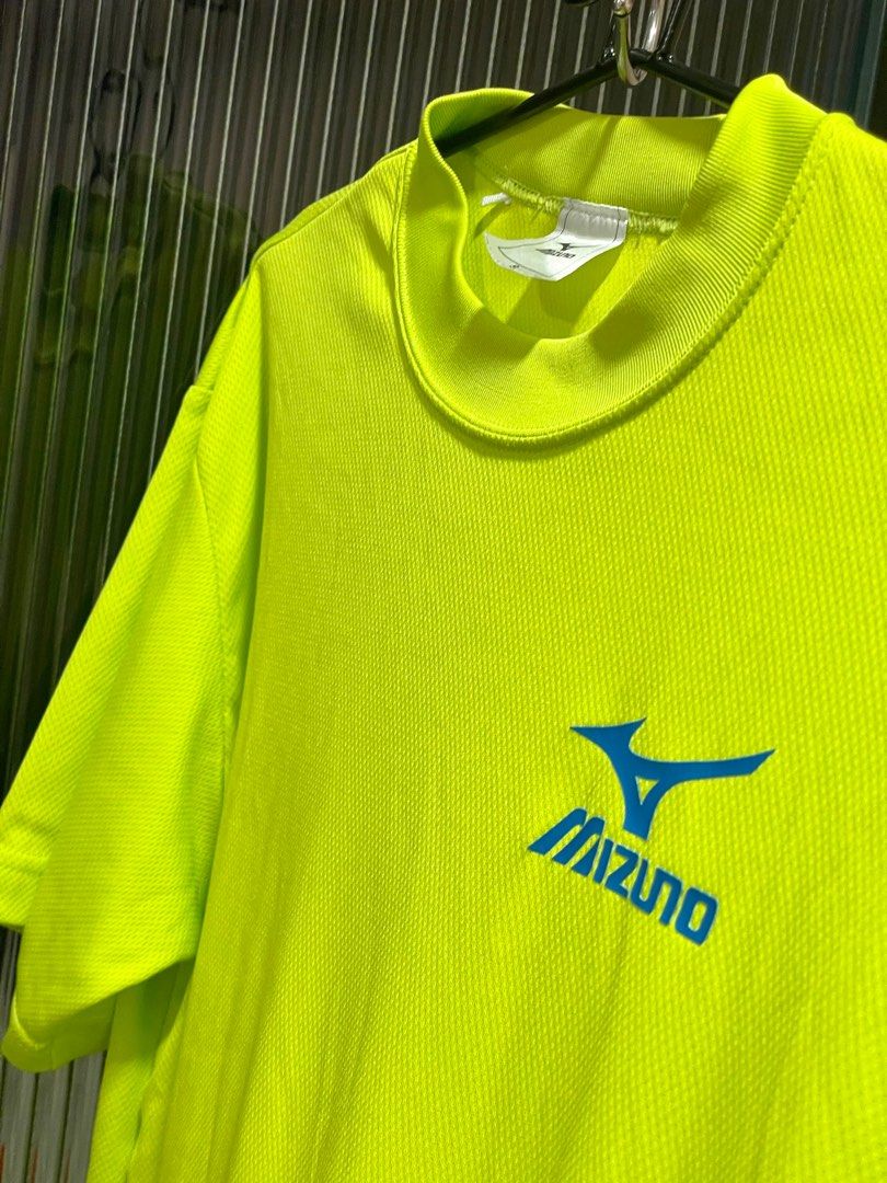Mizuno men s sport wear t shirt shocking yellow mizuno Great condition. Other black color