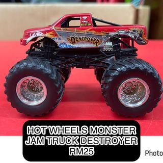  Monster Jam, Megalodon Monster Wash, Includes Color-Changing  Megalodon Monster Truck, Interactive Water Play Kids Toys for Aged 3 and Up  : Toys & Games