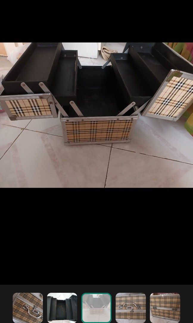Multi layer box (Category: Storage Boxes & Baskets) located in Kuala Lumpur. Submitted by SuYing (Listing ID 1255961292, Image 3). Description: .