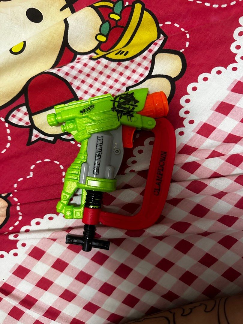 Nerf zombie strike clampdown top