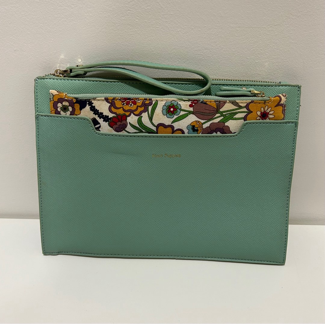 New Unused Woman Hush Puppies Clutch Bag please review all photo before confirm, Women's