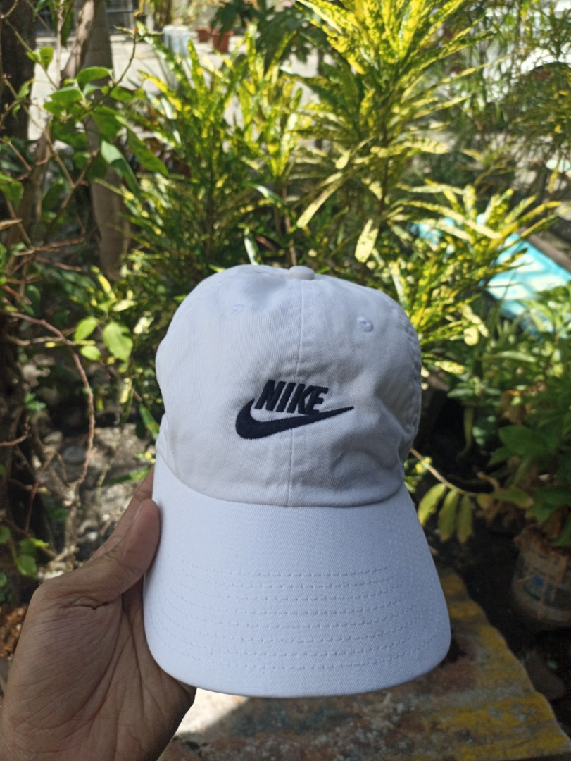 NIKE DAD HAT, Men's Fashion, Watches & Accessories, Caps & Hats on