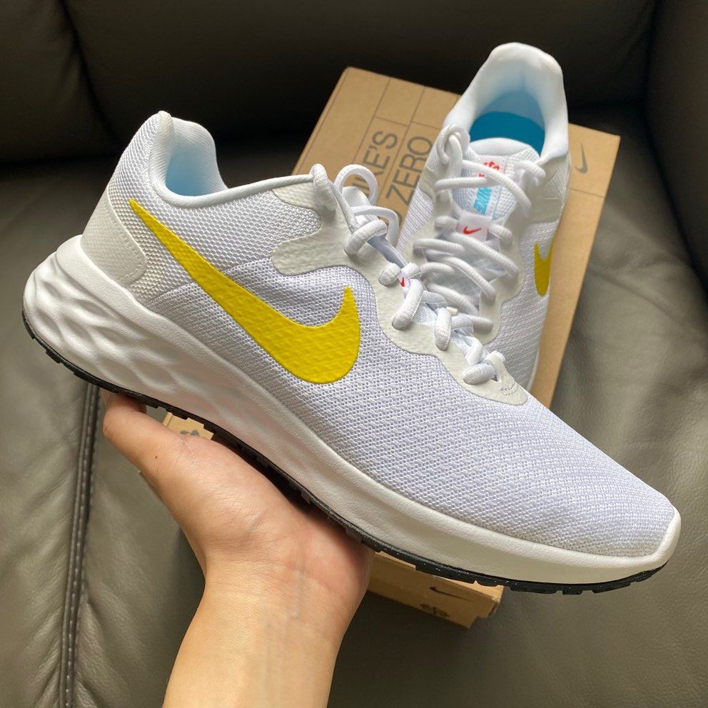 illoyalitet Vejhus indendørs Nike Revolution 6 Next Nature Running Shoes (Size 8 US womens | 6.5 US  mens) White Yellow Blue Unisex, Women's Fashion, Footwear, Sneakers on  Carousell