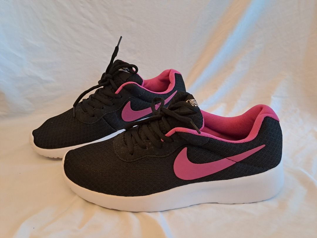 NIKE TANJUN PS