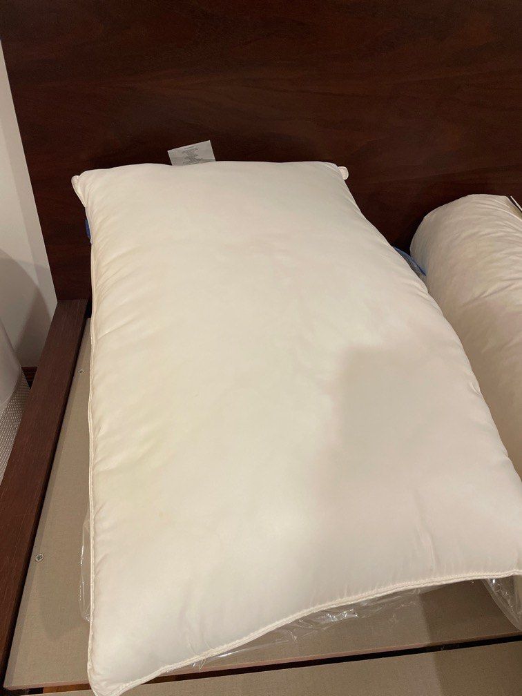 Pillow and bolster, Furniture & Home Living, Bedding & Towels on Carousell