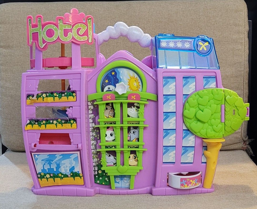 Hotel pinypon top
