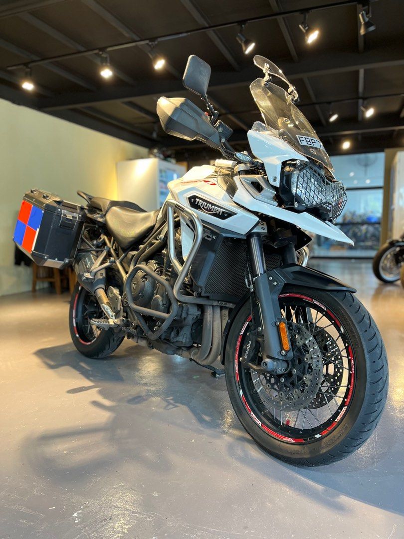 Pre owned clearance triumph tiger