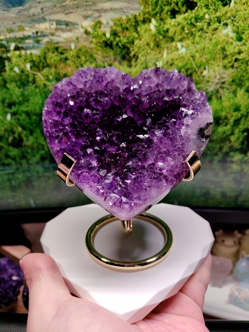 Purple crystal pendant online