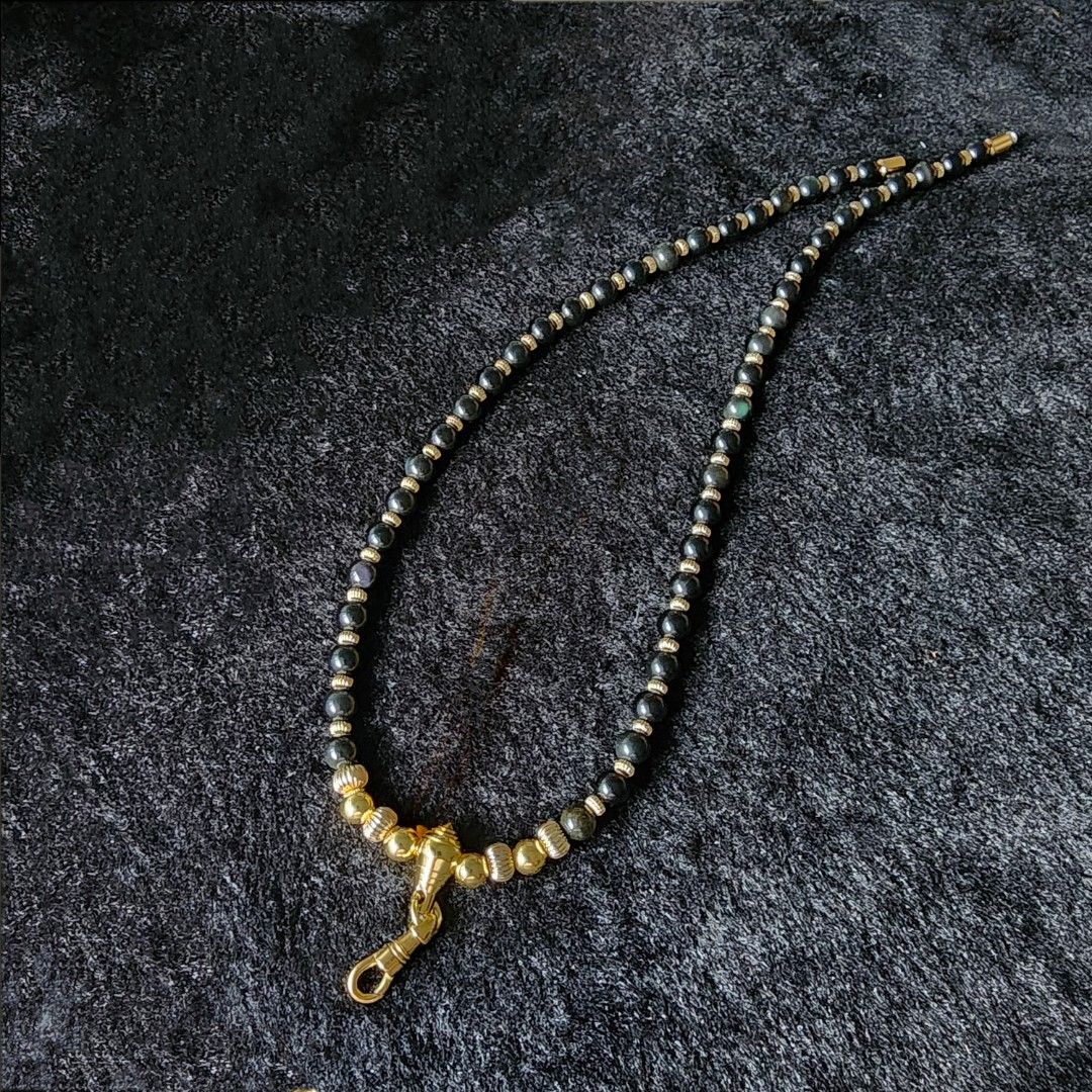Golden obsidian hotsell necklace