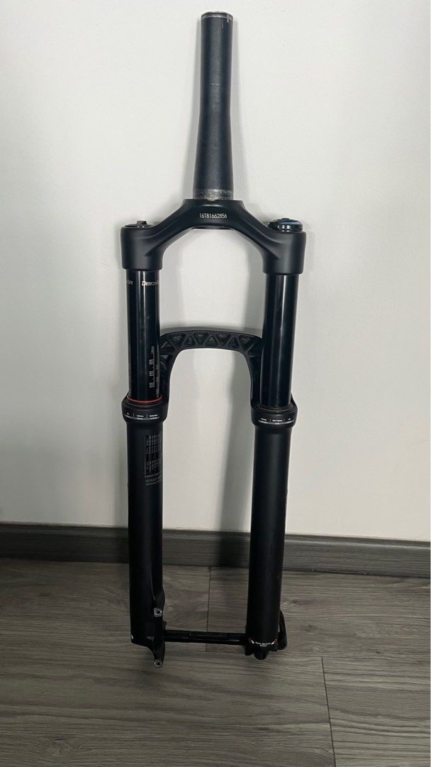 Rockshox revelation 29er hot sale