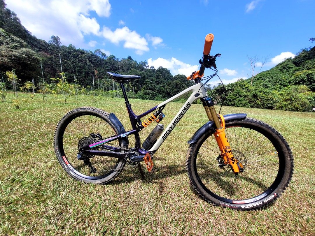 Rocky mountain instinctRocky Mountain Instinct Carbon 2021 Large