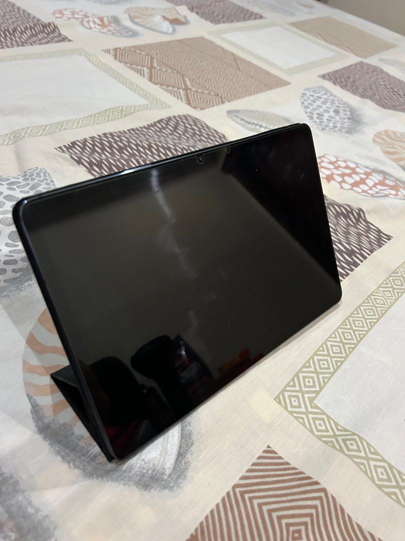 Samsung Galaxy Tab S7 LTE (Category: Android) located in Manila. Submitted by chuakennethh (Listing ID 1256089805, Image 1). Description: FOR SALE: Samsung Galaxy Tab S7 Storage: 128GB RAM: 6GB With Sim Card Slot and Memory Slot Speaker AKG tuned with Tempered Glass since Day 1 Smooth 100% Working Inclusions: S Pen Case Box Tempered Glass 256gb sd card.