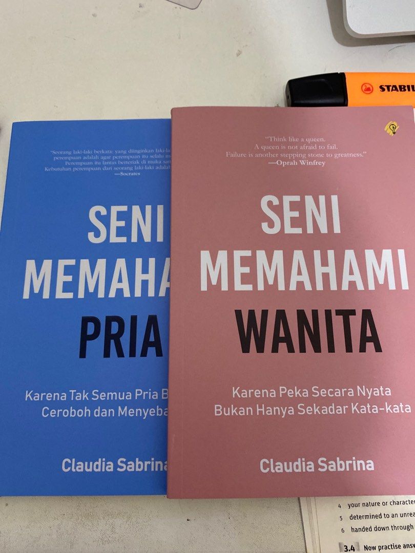 2 buku = Seni memahami pria dan wanita, Buku & Alat Tulis, Buku di
