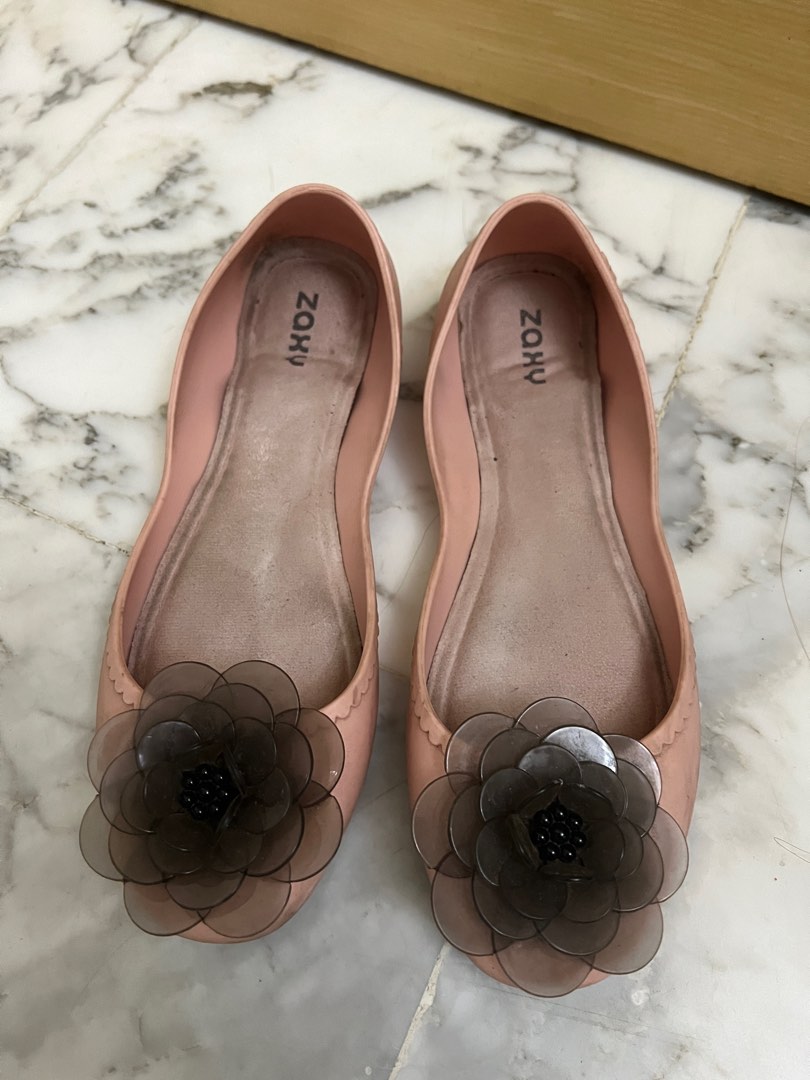 SIZE 9 USA EURO 40 ZAXY FLAT SHOES