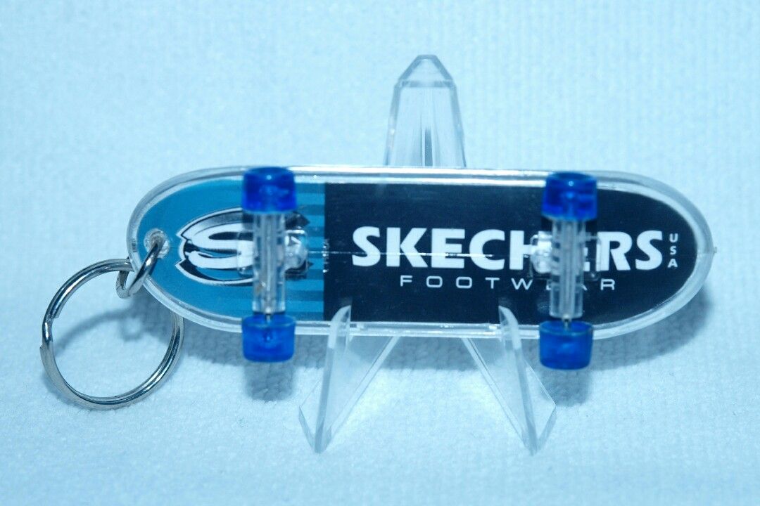 Skechers skateboard top
