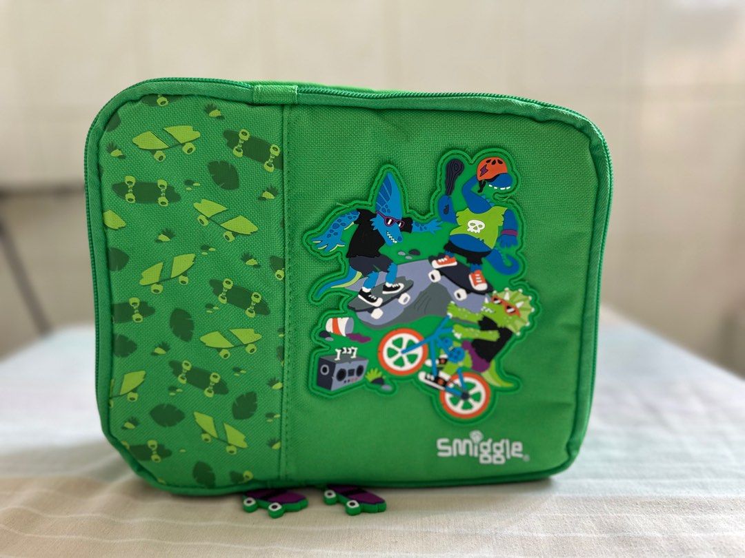 Smiggle Lunchbag (Category: Other Babies Going Out Needs) located in San Juan City. Submitted by gentleturtle.f9f7df (Listing ID 1255950899, Image 1). Description: Smiggle Lunchbag Color green Brand new. .