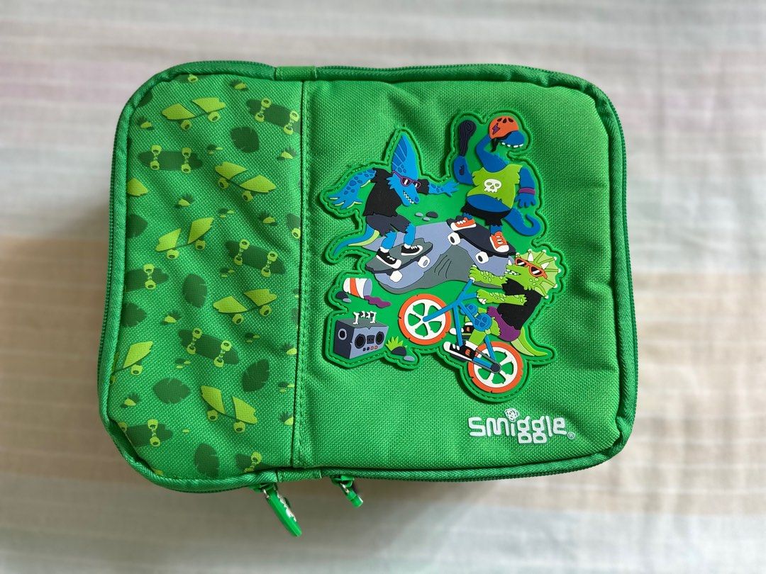 Smiggle Lunchbag (Category: Other Babies Going Out Needs) located in San Juan City. Submitted by gentleturtle.f9f7df (Listing ID 1255950899, Image 3). Description: Smiggle Lunchbag Color green Brand new. .