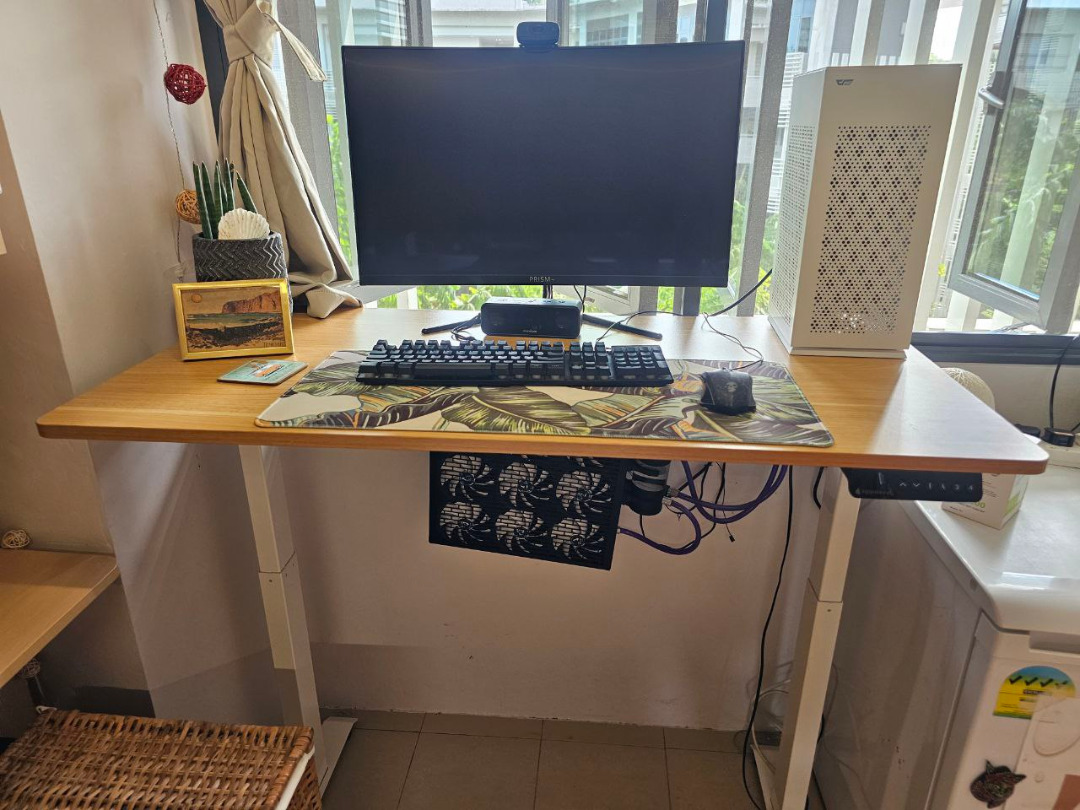 Xiaomi Squirrey Electric Height Adjustable Desk Smart, Furniture & Home