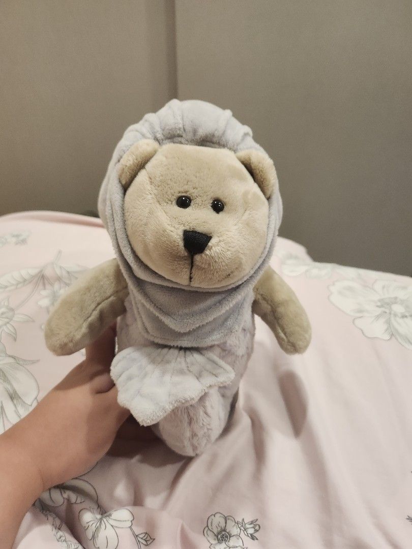 Starbucks Merlion Bear, Hobbies & Toys, Toys & Games on Carousell