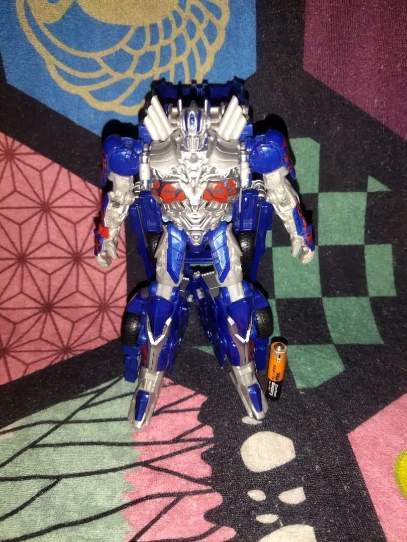 Takara Tomy Transformers Lost Age Series LA01 Battle Command Optimus