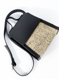 tasku black sling bag