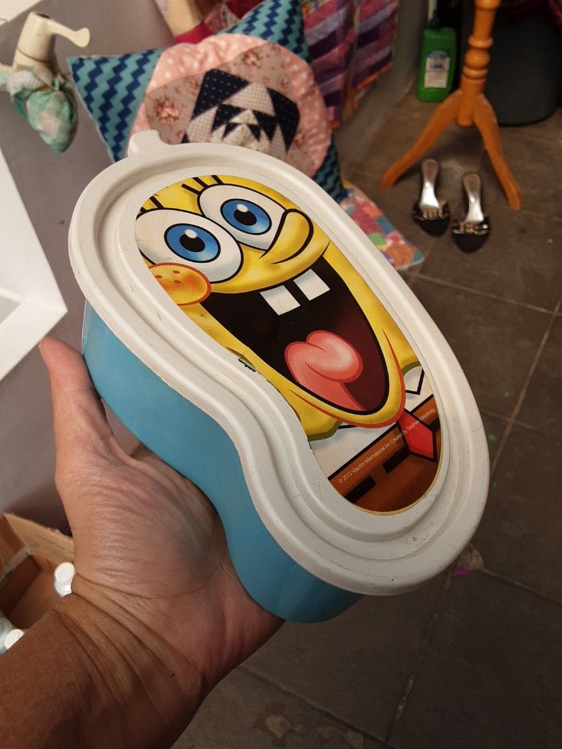 Tempat makan spongebob, Kitchen & Appliances di Carousell