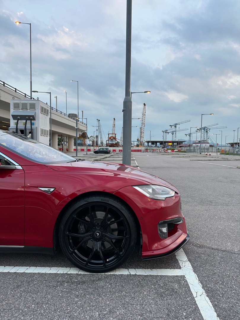 Tesla Model S 70 Auto498304896813639689