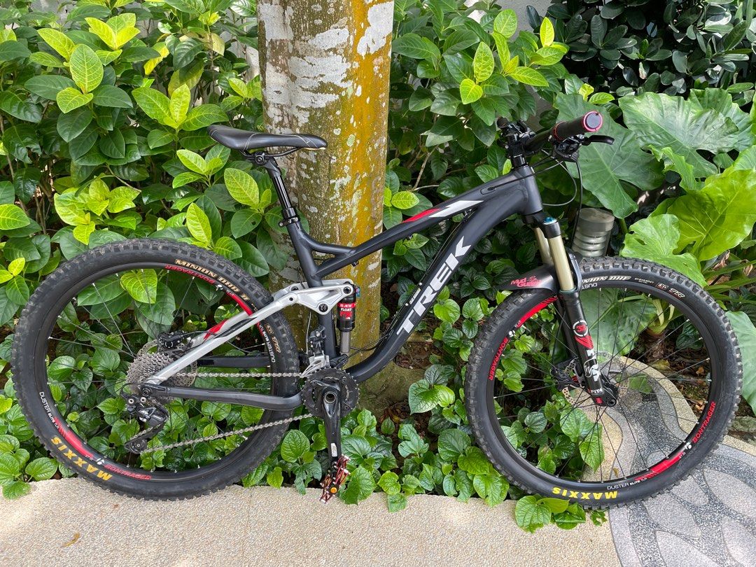 Trek Fuel EX 8 full suspension mountain bike, Sports Equipment