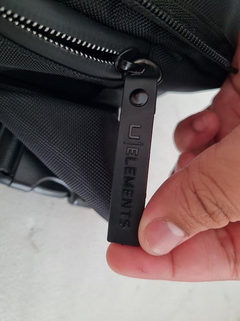 U Elements Adapt Metro Multifunctional Hip, Men's Fashion, Bags, Belt