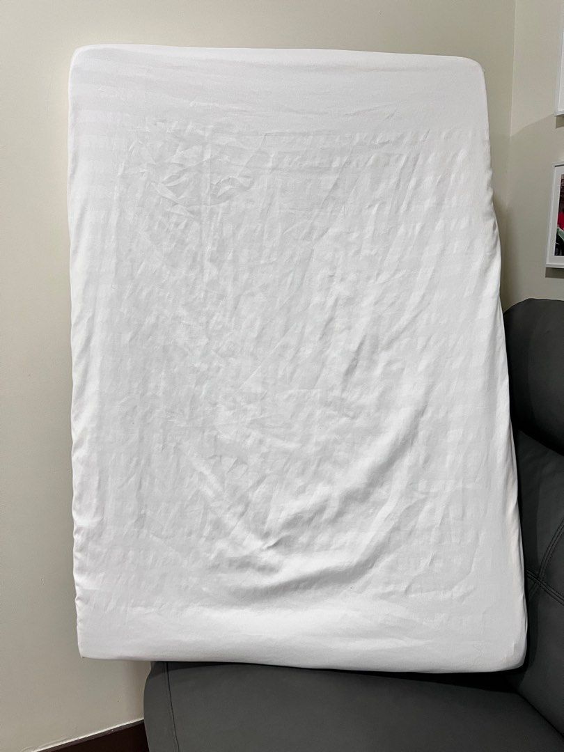 Uratex Foam Mattress for Crib with bedsheet Babies Kids Baby