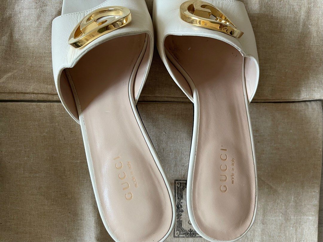 Gucci discount sandals used